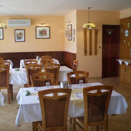 Mediterran-Apartmanok-Харканы Экстерьер фото