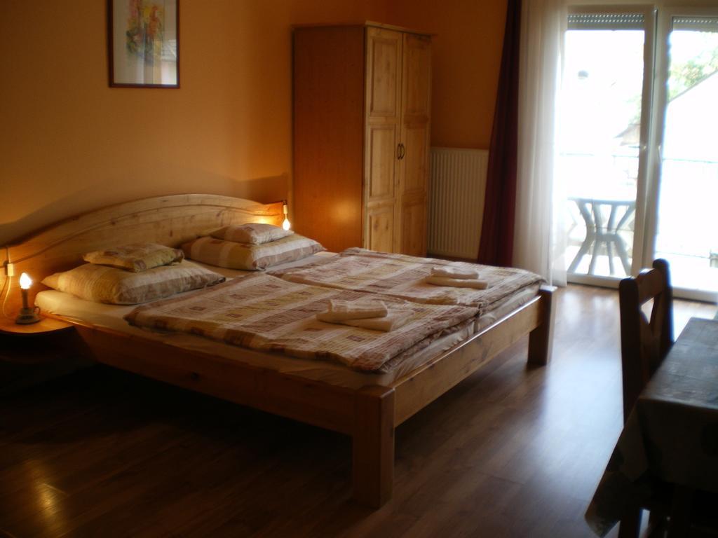 Mediterran-Apartmanok-Харканы Номер фото
