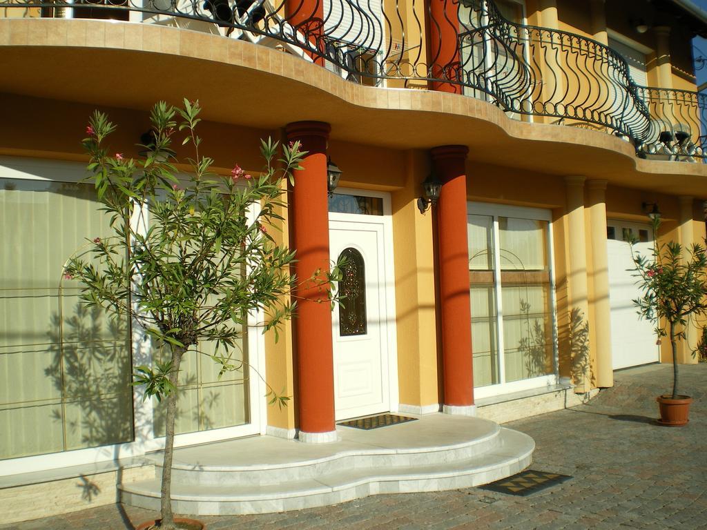Mediterran-Apartmanok-Харканы Экстерьер фото